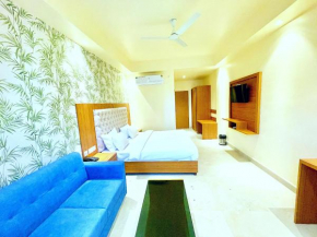 SIMLA HOTEL T R I V U W A N near temple